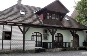  Kolme Venna Villa  Пярну